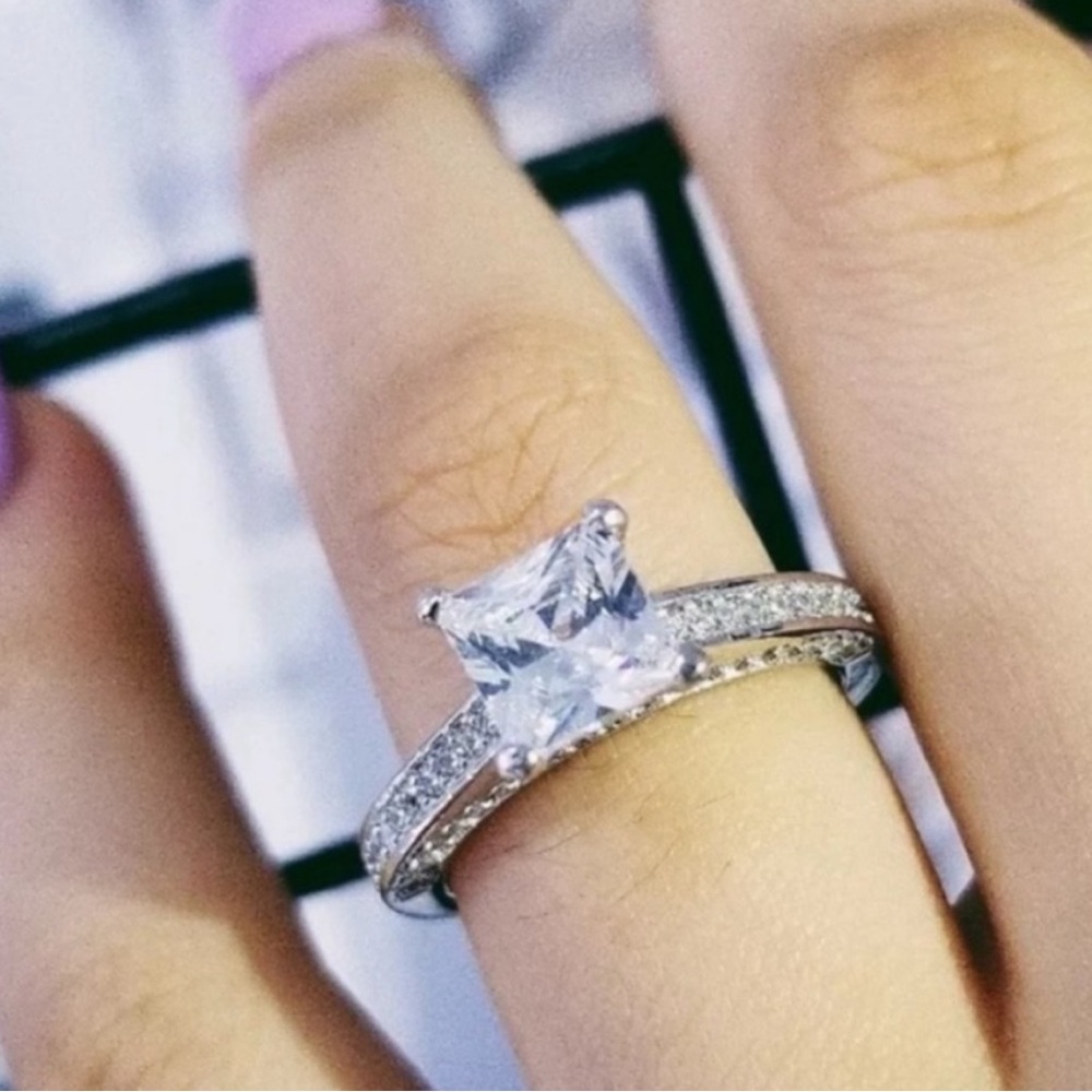NEW 925 STERLING SILVER 2 CT ENGAGEMENT DIAMOND RING, BEAUTIFUL RING, SHINY RING - Picture 3 of 5